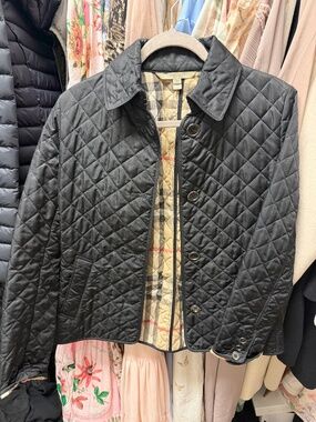 Like new Burberry jacket quilted small black
